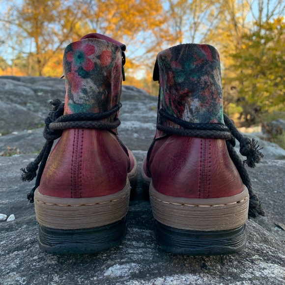 Rieker Z6771-35 Fee 93 Burgundy Red Floral Vegan Foldover Ankle Bootie Boot - Picture 8 of 16